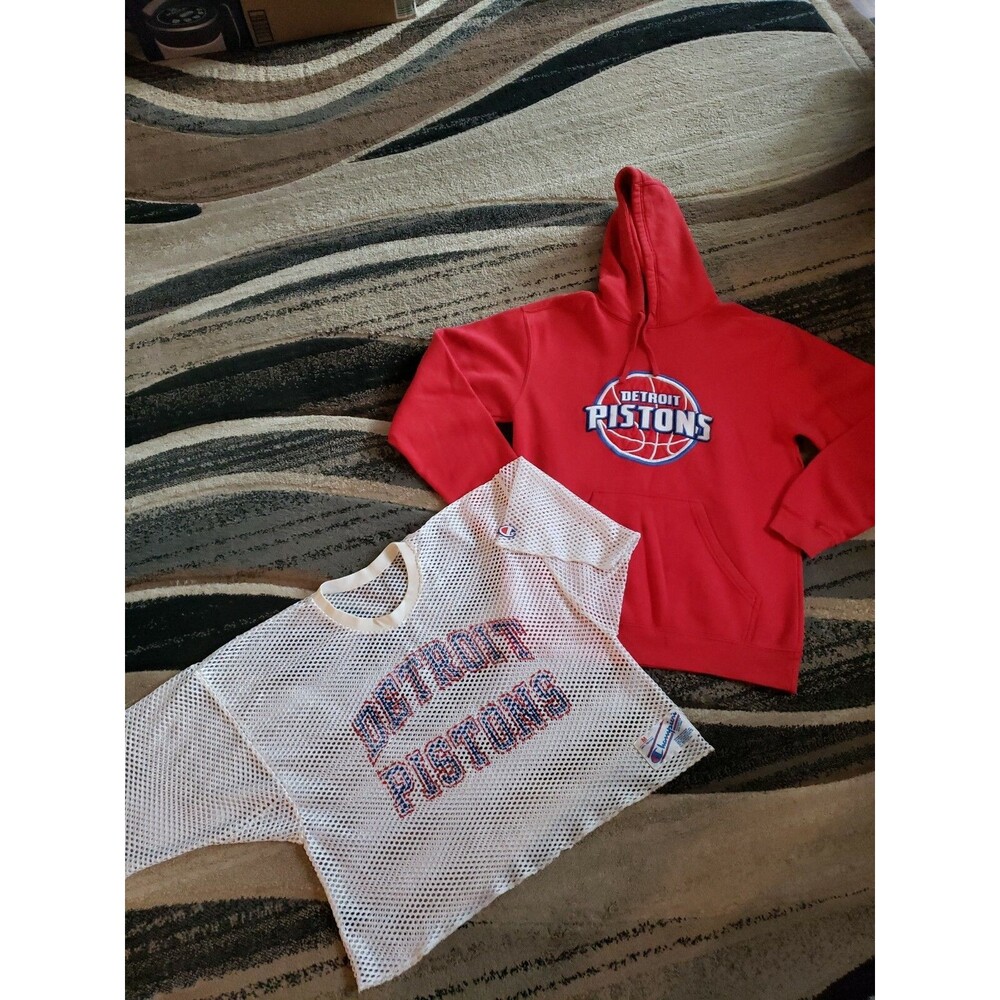 VINTAGE DETROIT PISTONS MESH SHIRT SIZE: M ALSO HOODIE BY: NBA SIZE: M GREAT LOT